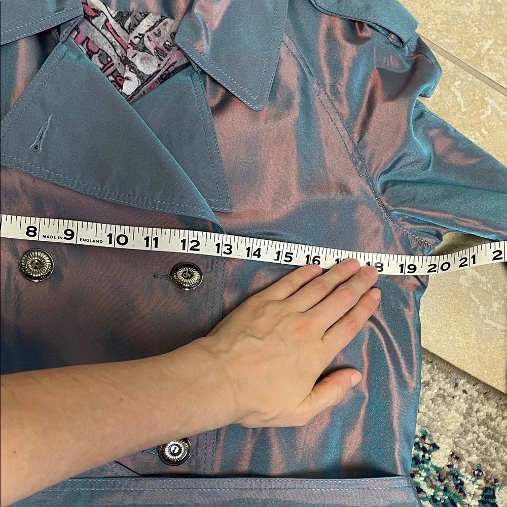 ST. JOHN trench coat Women's Iridescent Jacket - Pink and Blue belted lined